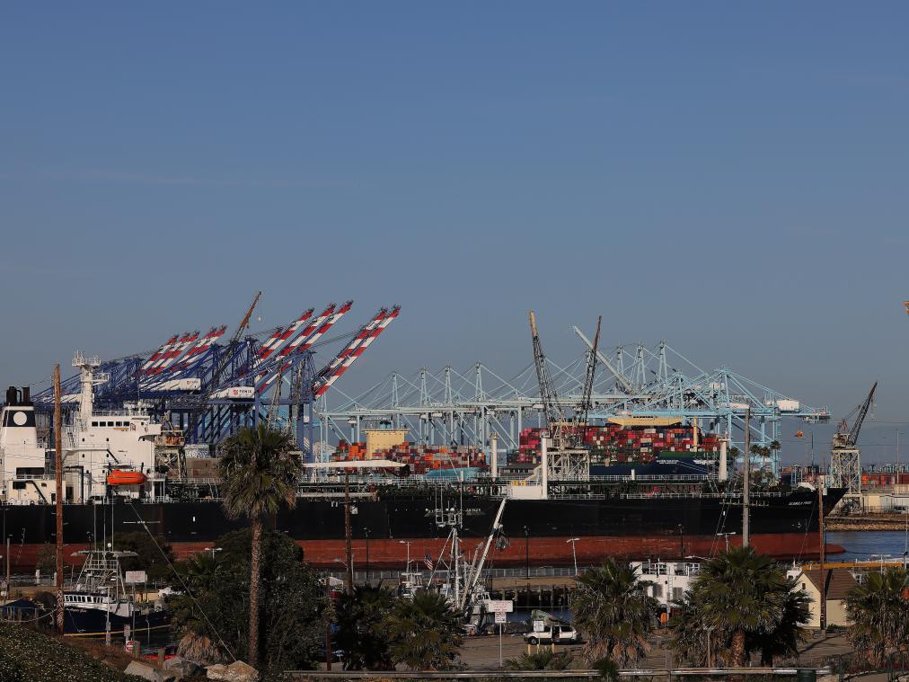 ”——美国商户期待中国商品进口回正轨不朽情缘网站希望圣诞节不要“被偷走